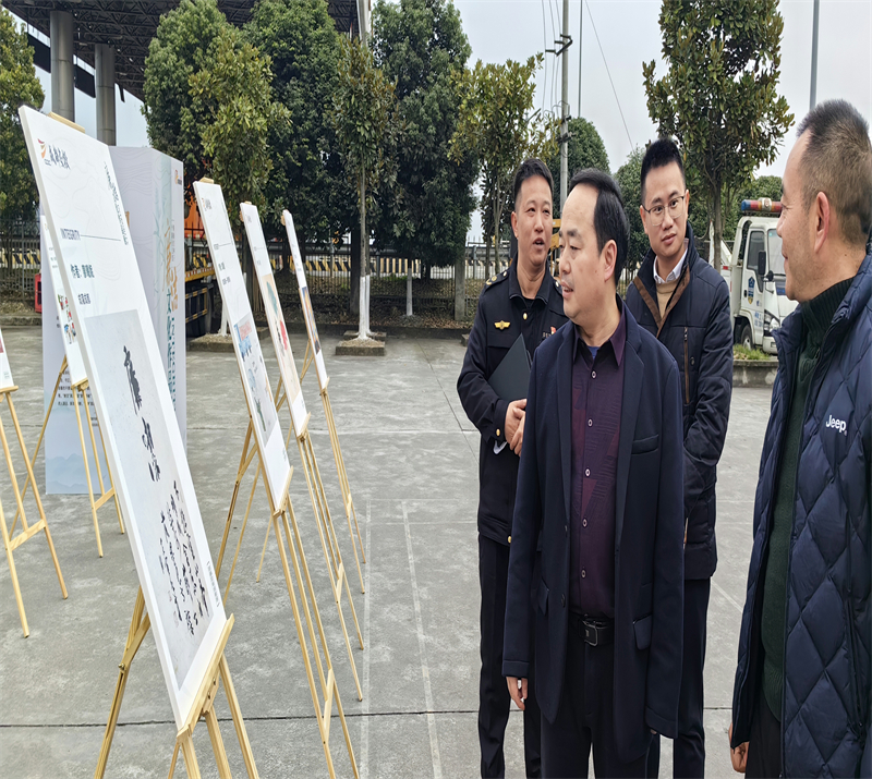 李驍調(diào)研指導(dǎo)高速運管公司黨建工作2.jpg